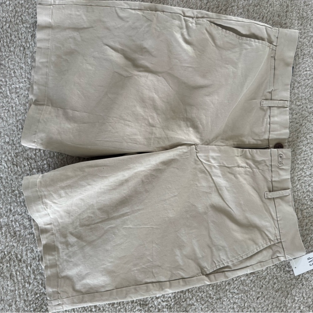 GAP Men's Tan Shorts Size 34